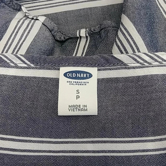 Old Navy Chambray Striped Top - Picture 5 of 5
